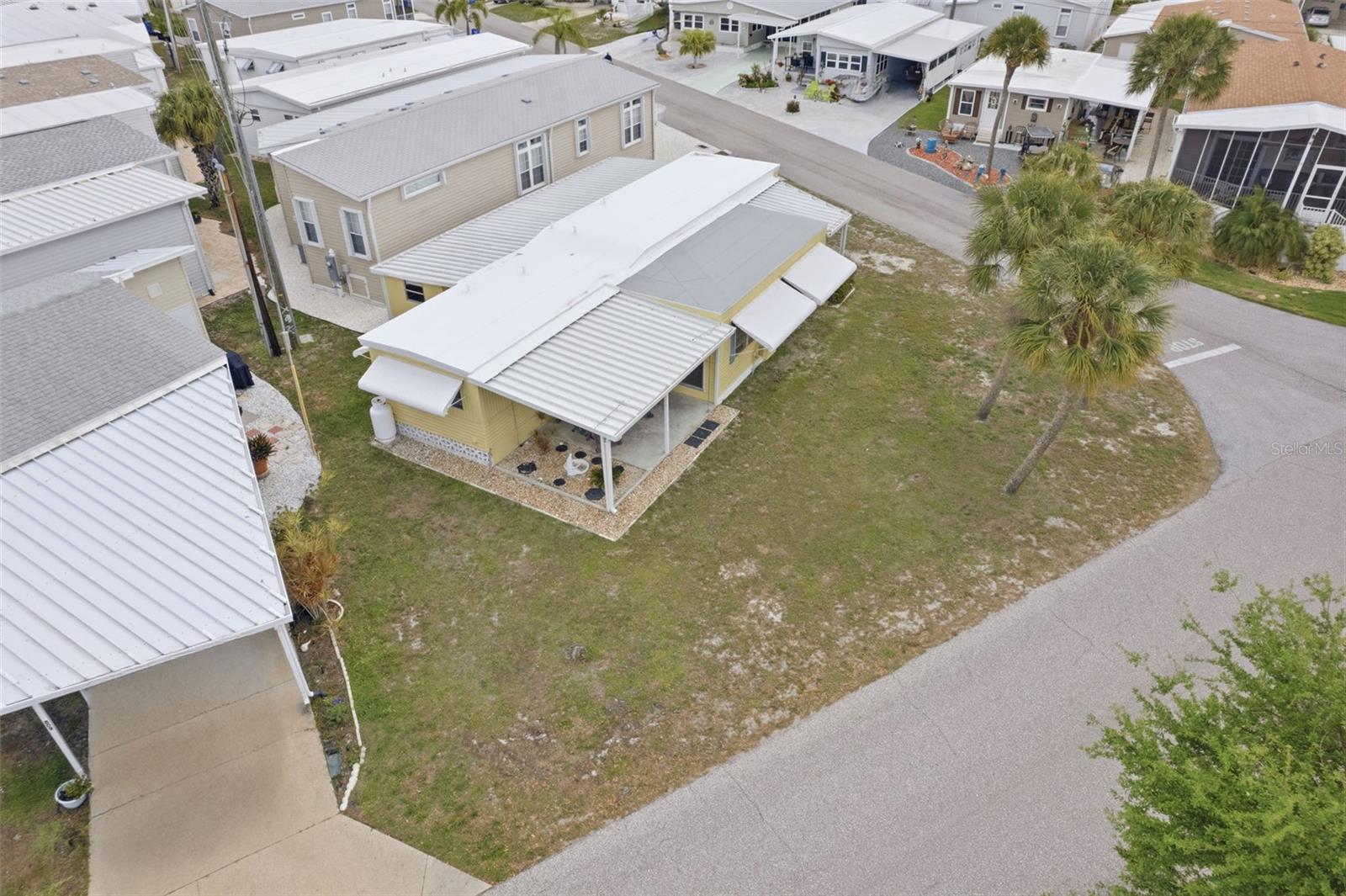 Image 8 of 50 For 802 Turf