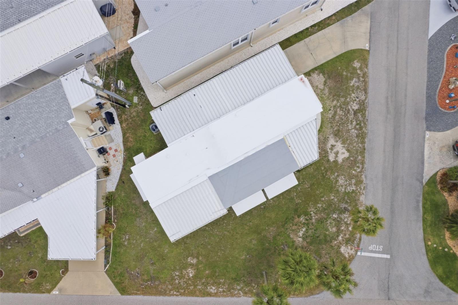 Image 9 of 50 For 802 Turf