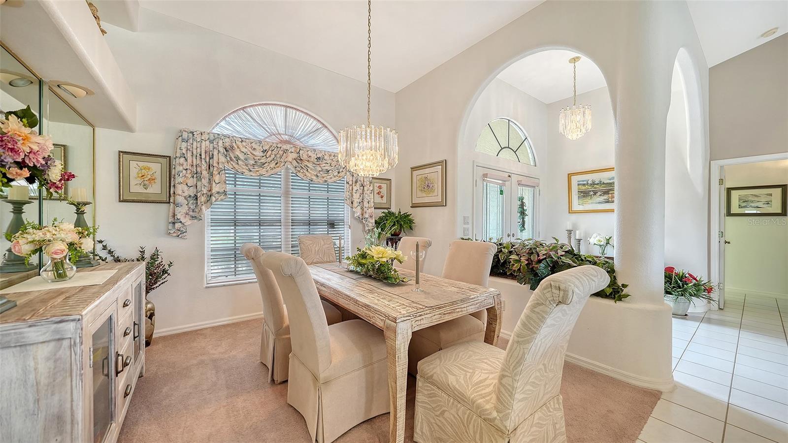 Image 14 of 88 For 552 Westmount Lane