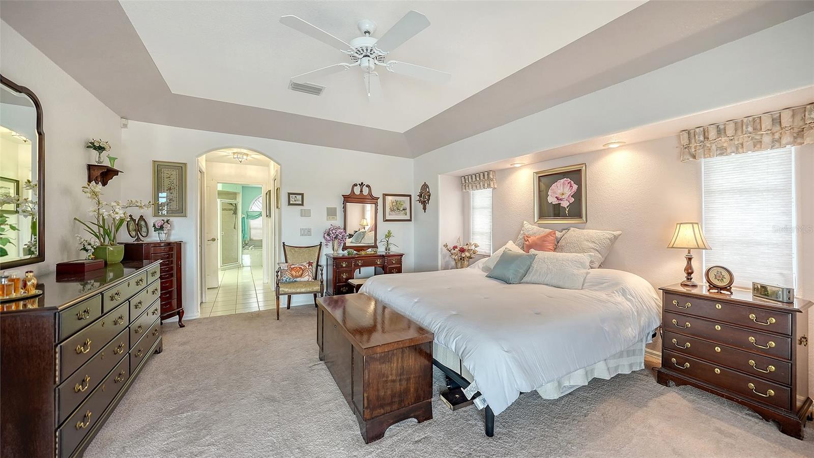 Image 32 of 88 For 552 Westmount Lane