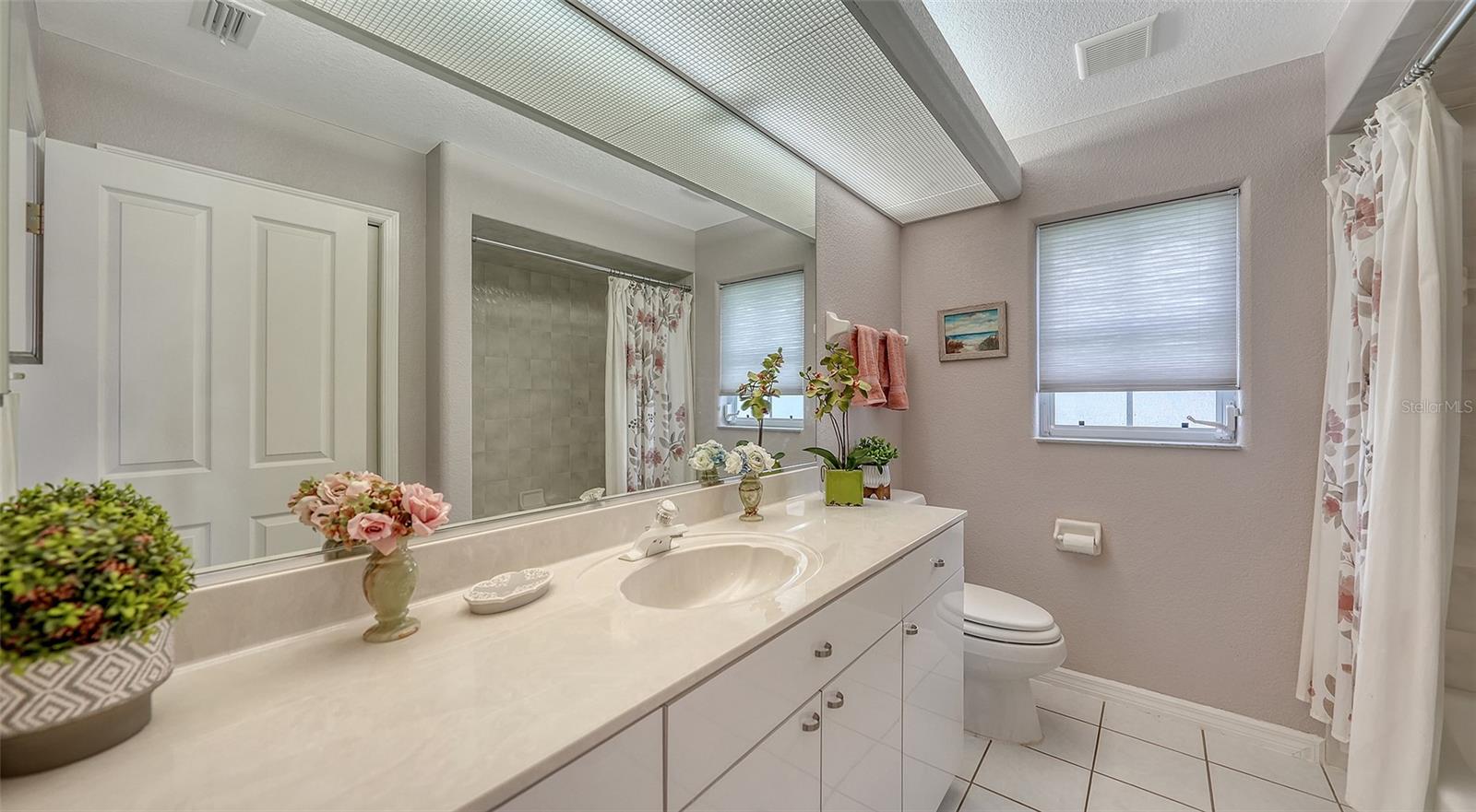 Image 40 of 88 For 552 Westmount Lane