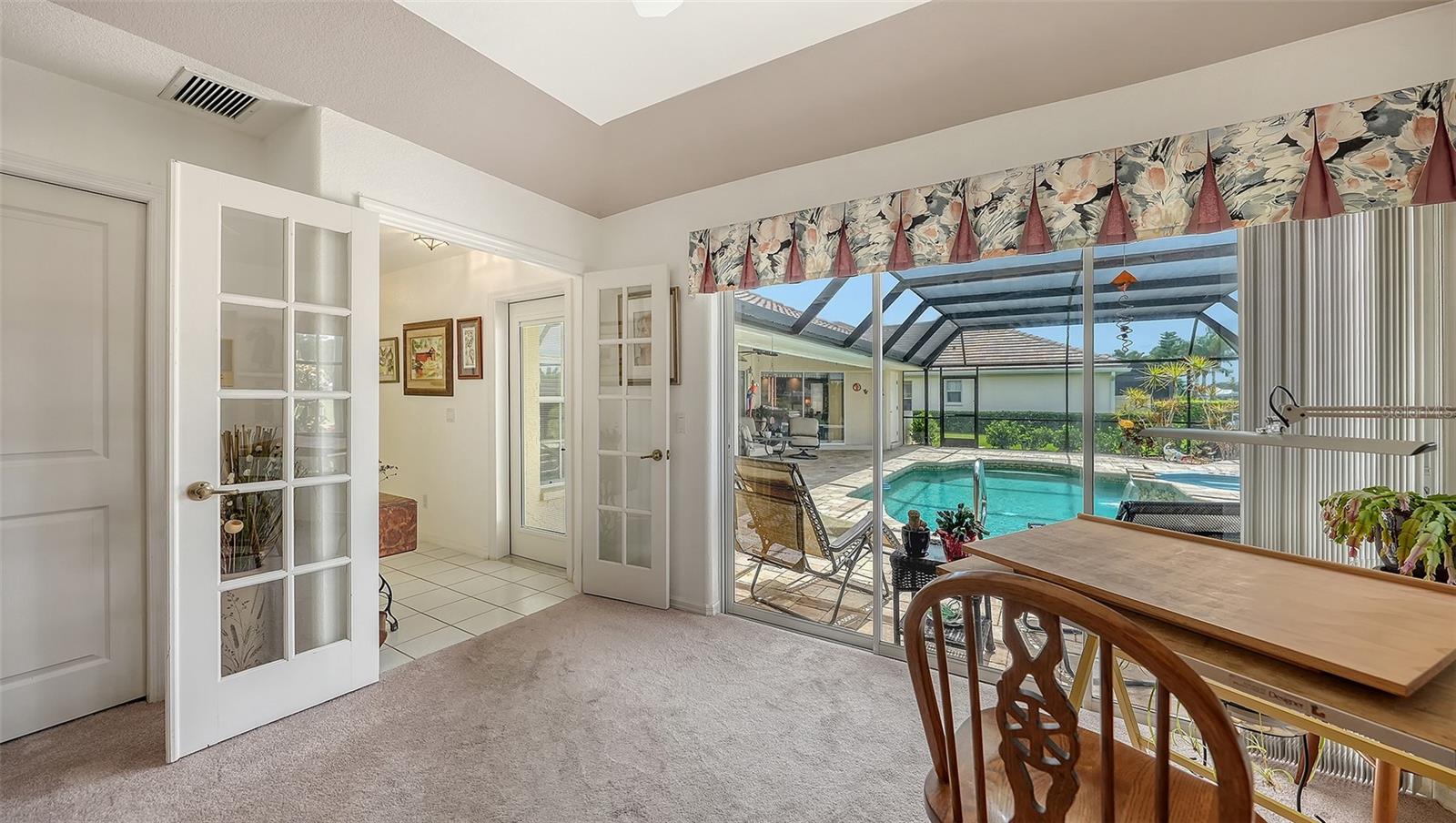 Image 44 of 88 For 552 Westmount Lane