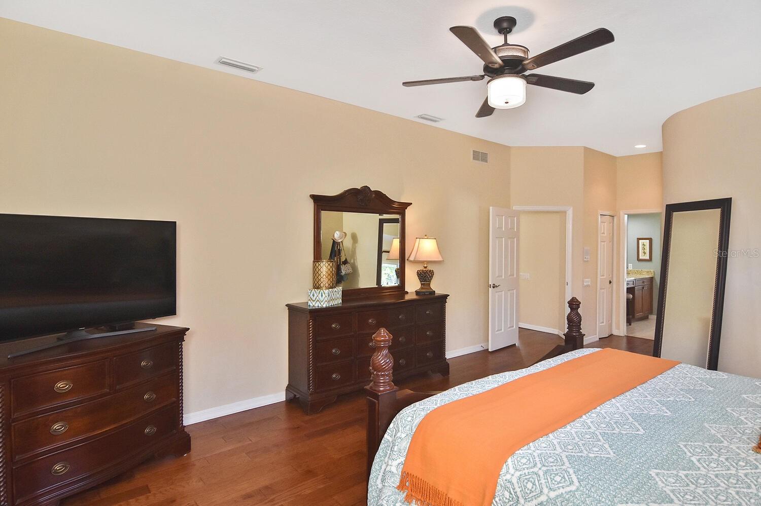 Image 20 of 68 For 1160 Highland Greens Drive