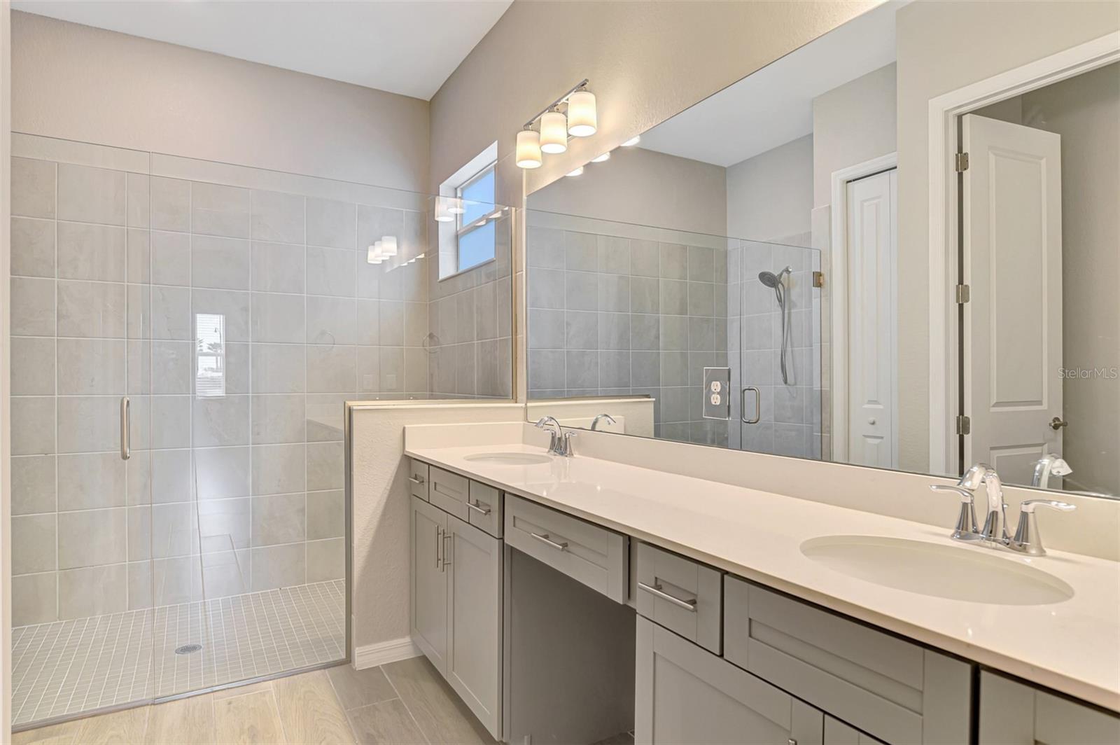 Image 28 of 99 For 17220 Jadestone Court