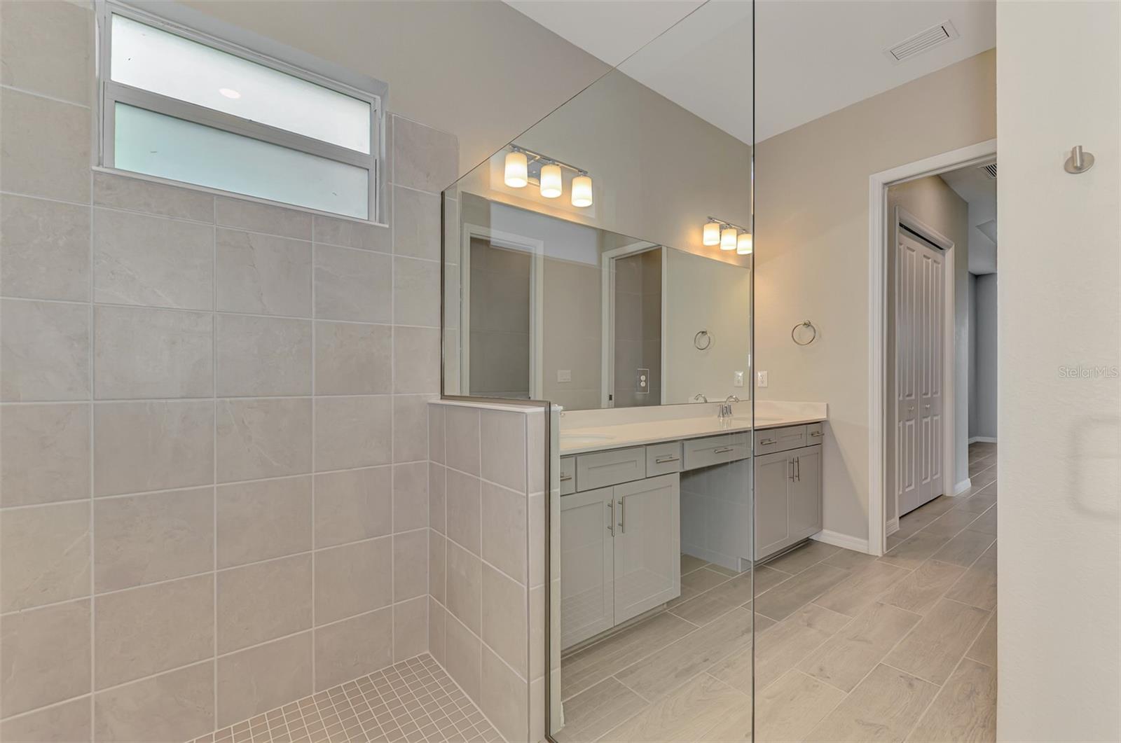 Image 30 of 99 For 17220 Jadestone Court