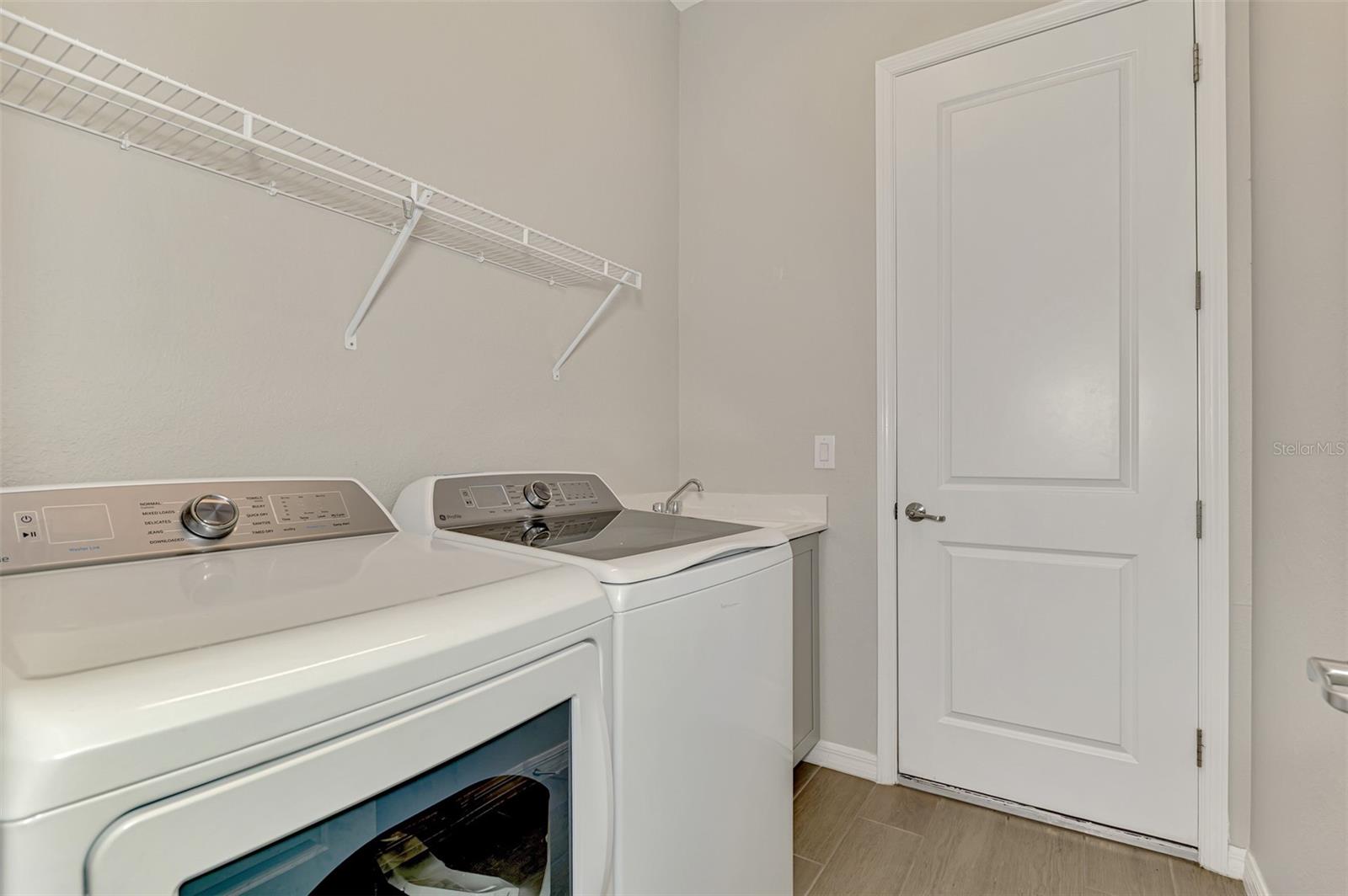 Image 39 of 99 For 17220 Jadestone Court