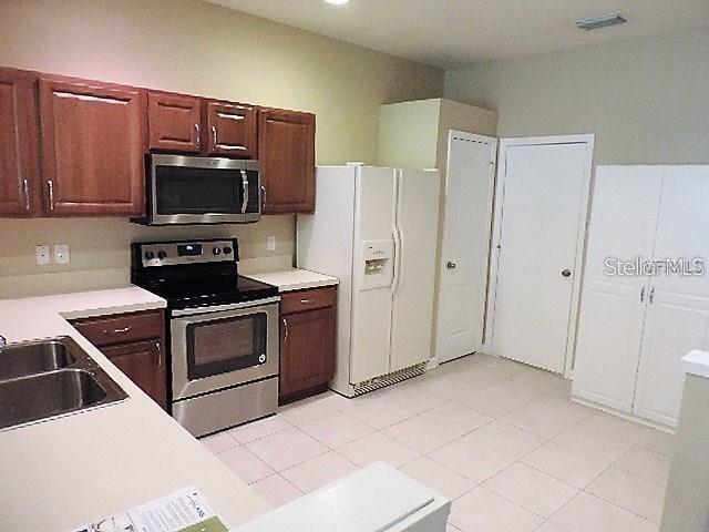 Image 3 of 18 For 7151 83rd Drive E