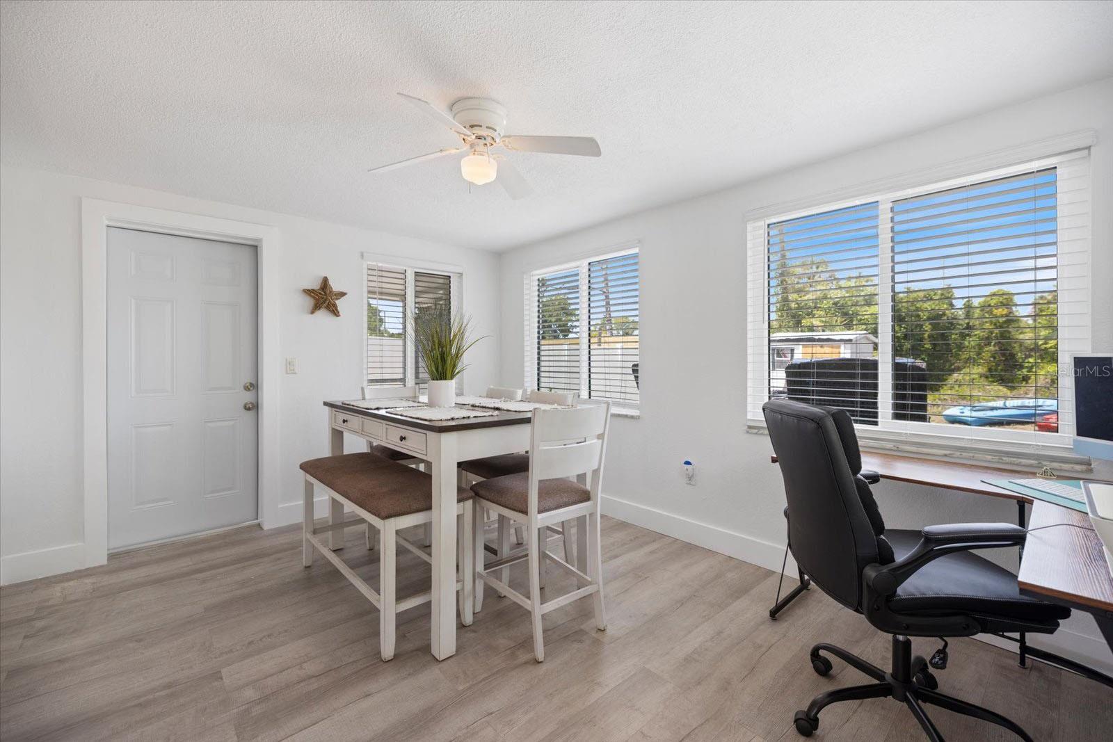 Image 12 of 29 For 324 Green Street