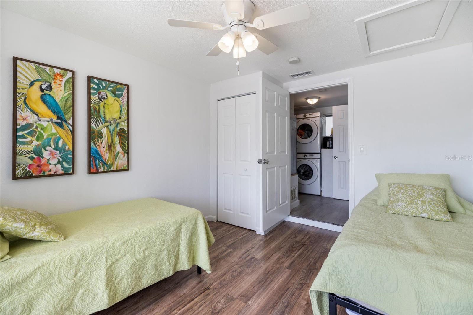 Image 18 of 29 For 324 Green Street