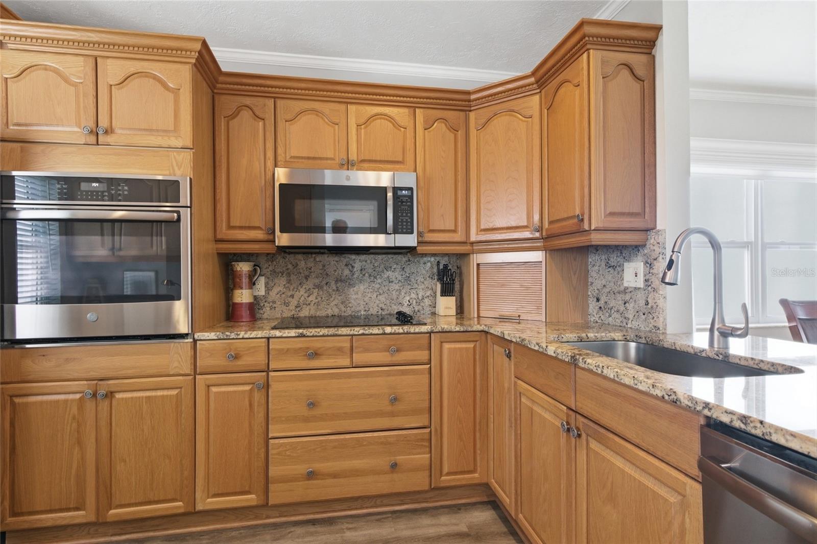 Image 10 of 30 For 333 The Esplanade N 501