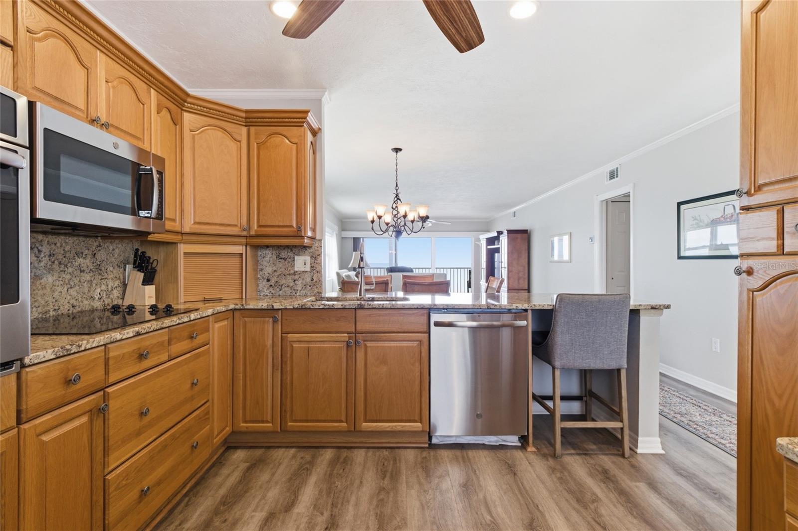 Image 11 of 30 For 333 The Esplanade N 501