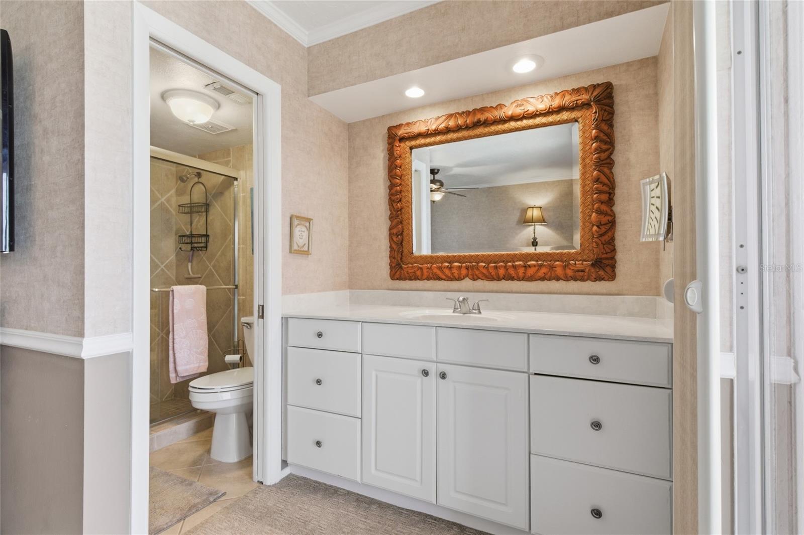 Image 15 of 30 For 333 The Esplanade N 501