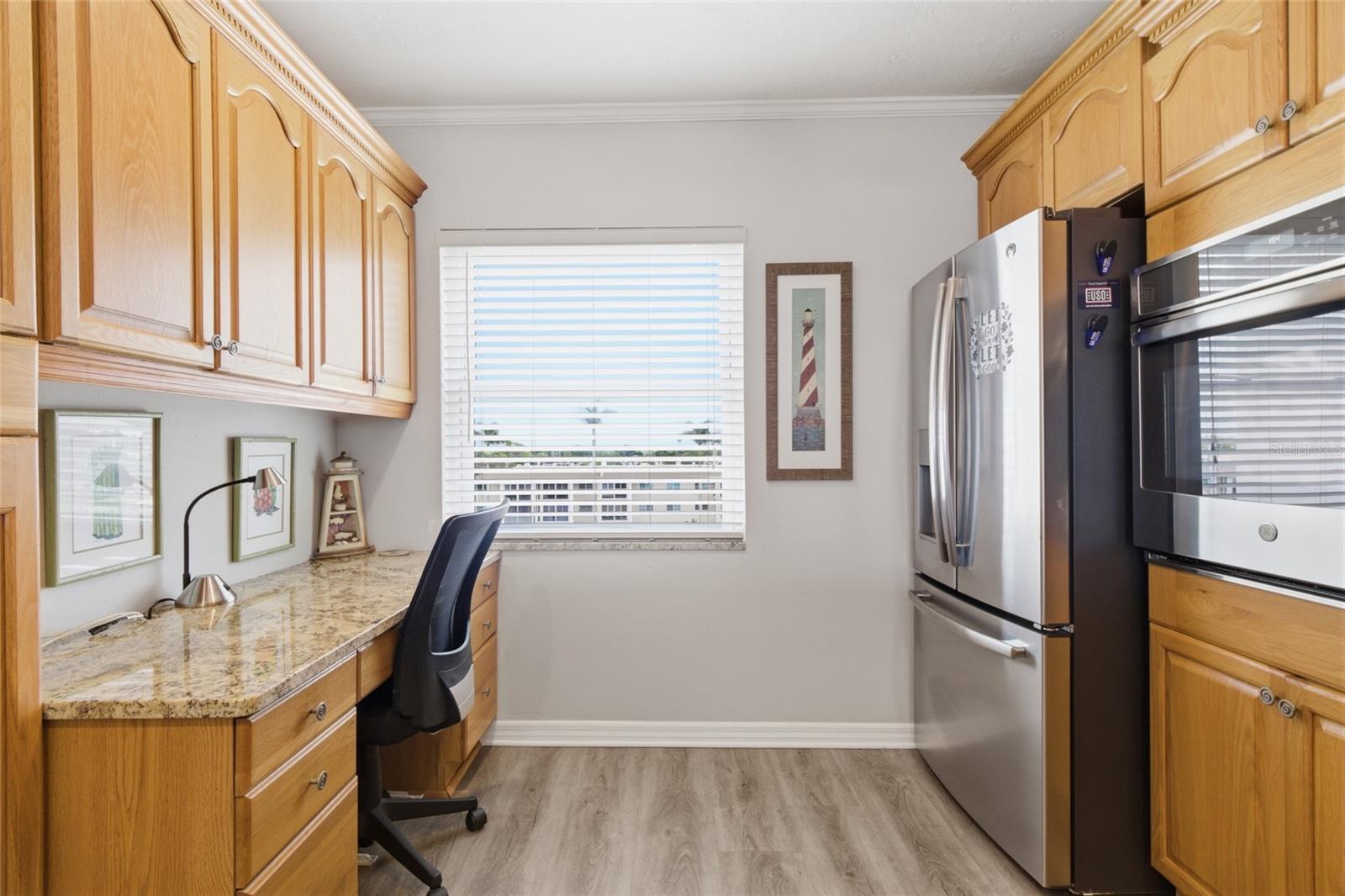 Image 9 of 30 For 333 The Esplanade N 501