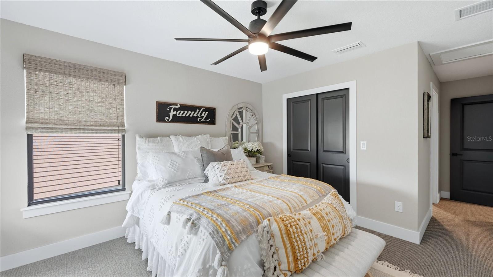 Image 34 of 99 For 12842 Pinnacle Lane