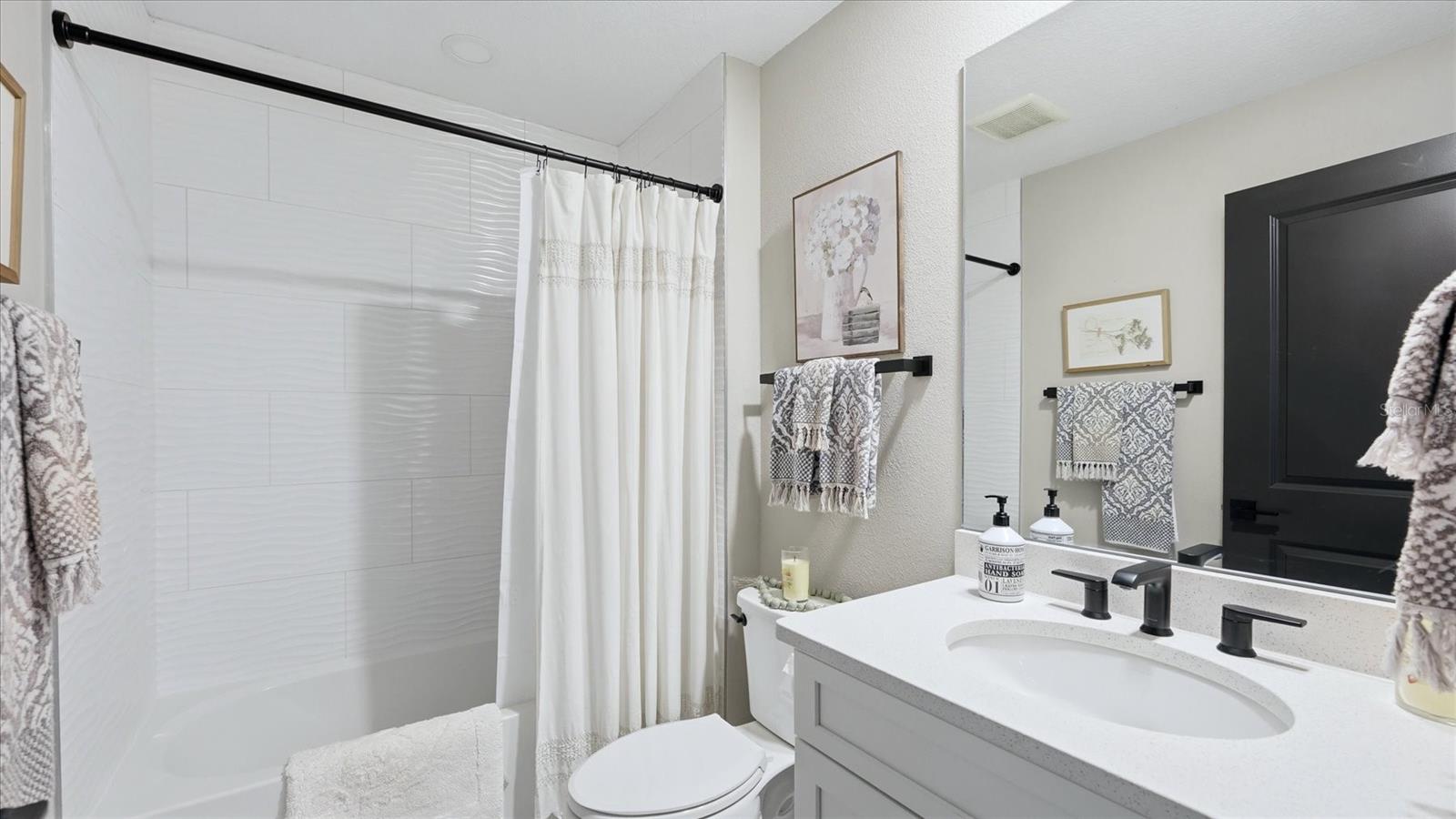 Image 35 of 99 For 12842 Pinnacle Lane