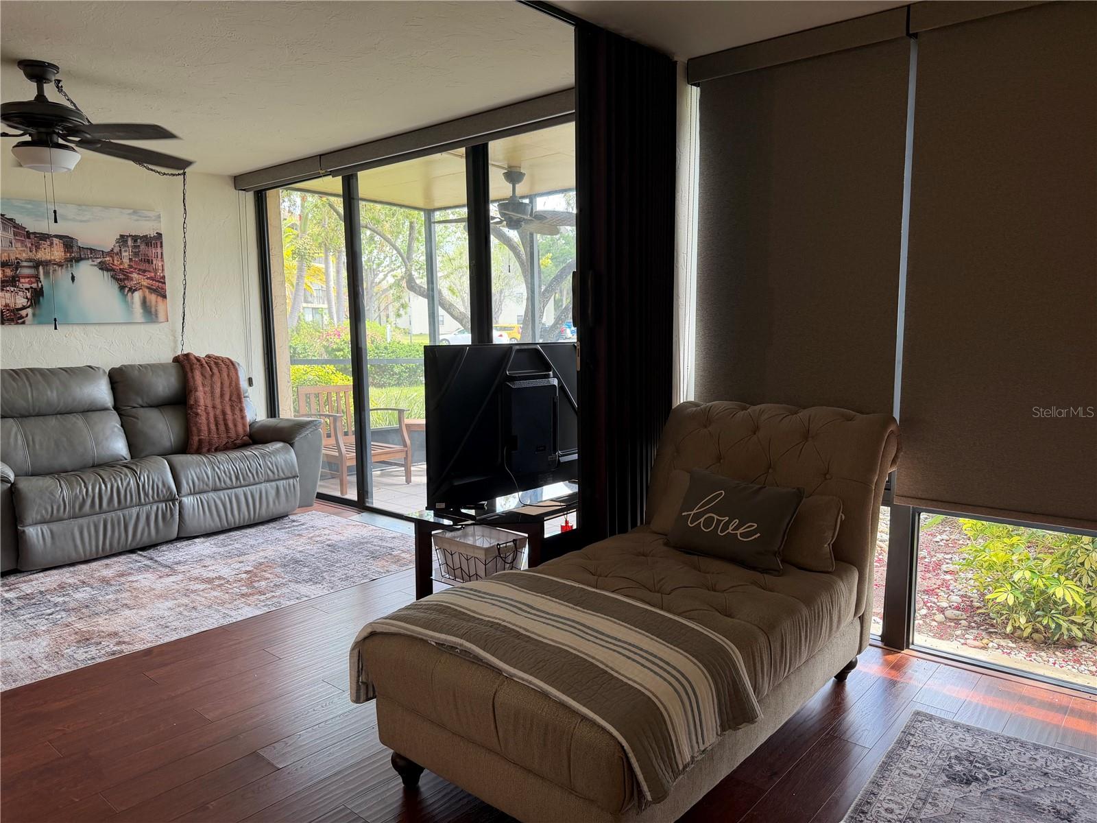 Image 11 of 31 For 618 Bird Bay Drive S 110