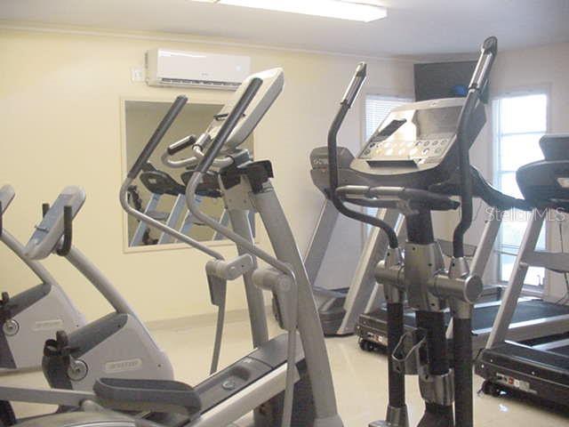 Image 23 of 28 For 519 Circlewood Drive 519