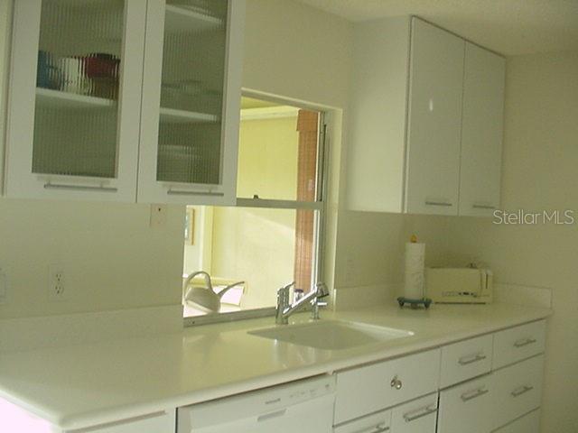 Image 5 of 28 For 519 Circlewood Drive 519