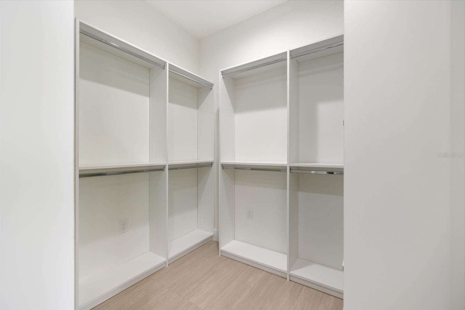 Image 10 of 35 For 4146 New Milford Street