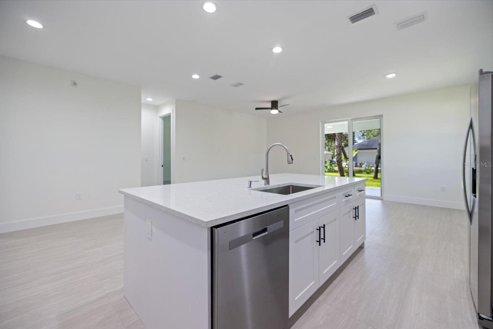 Image 7 of 35 For 4146 New Milford Street