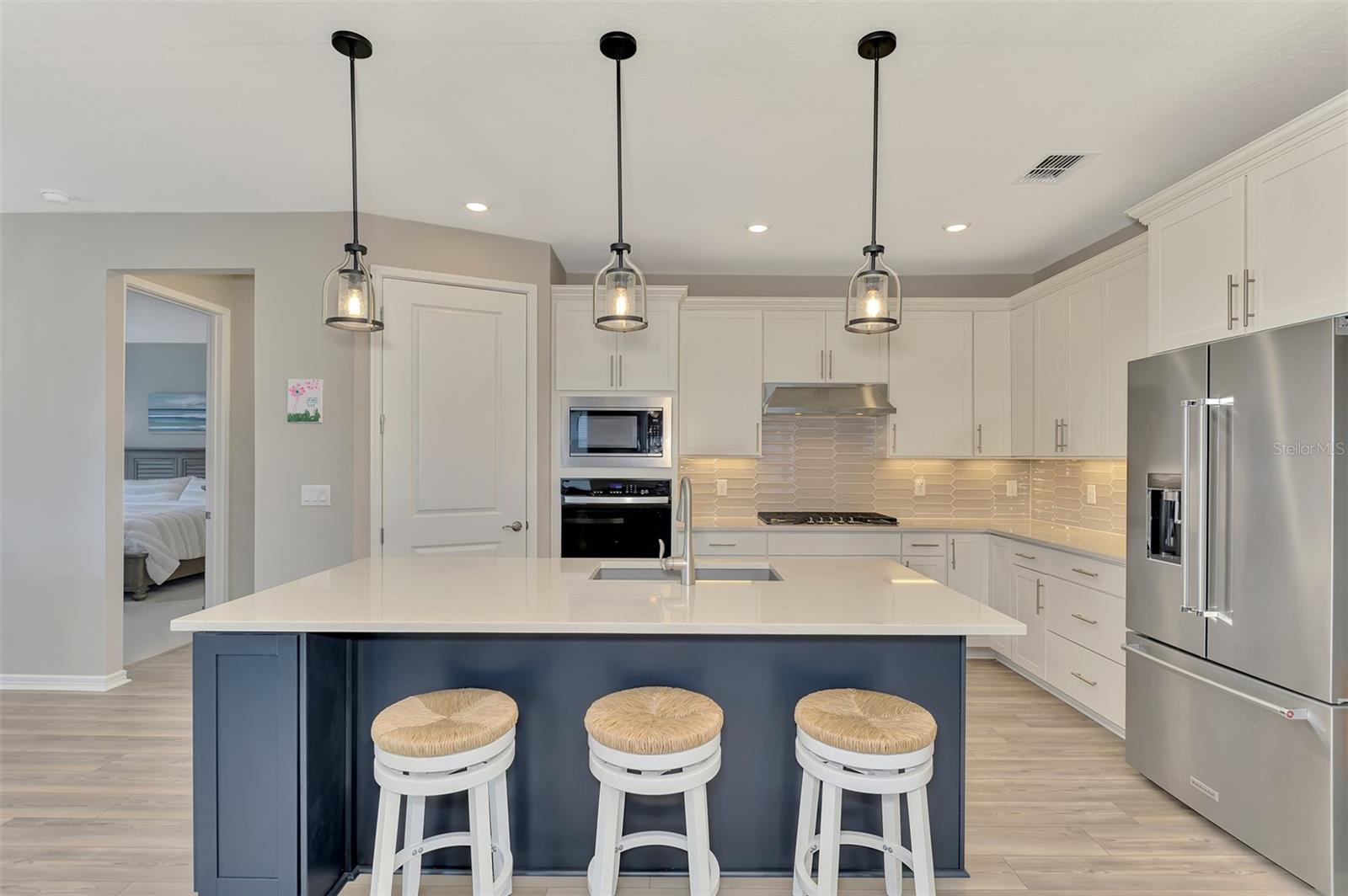 Image 21 of 94 For 9216 Barrier Coast Trail