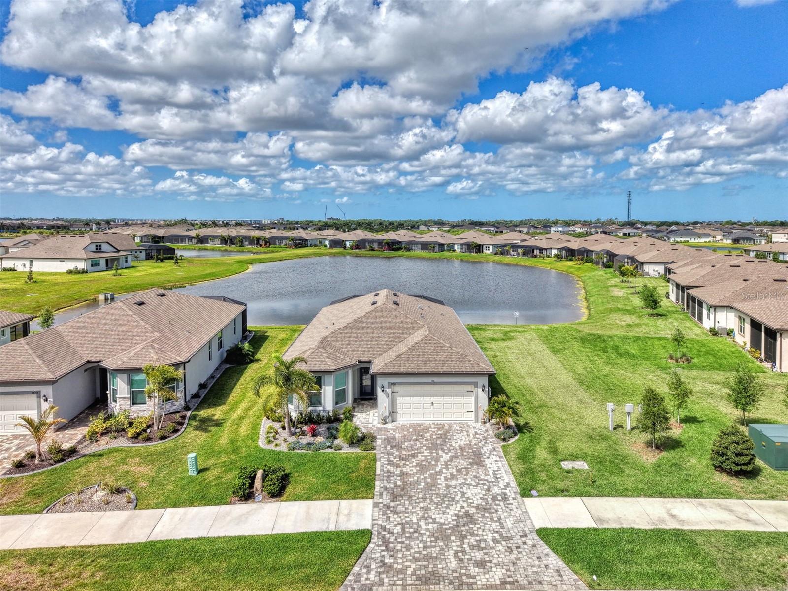 Image 3 of 94 For 9216 Barrier Coast Trail