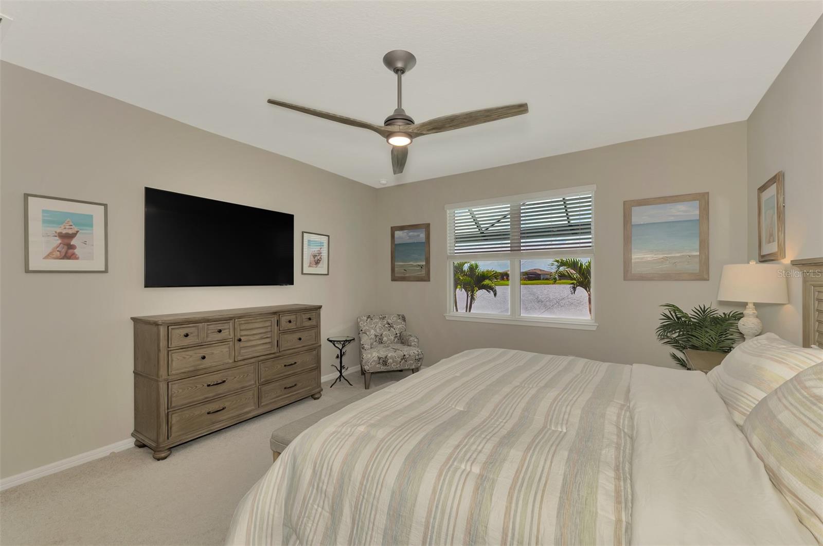 Image 31 of 94 For 9216 Barrier Coast Trail