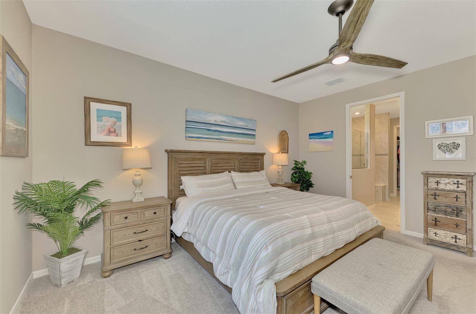 Image 32 of 94 For 9216 Barrier Coast Trail