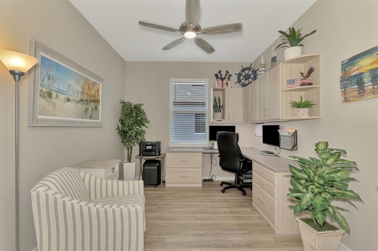 Image 37 of 94 For 9216 Barrier Coast Trail