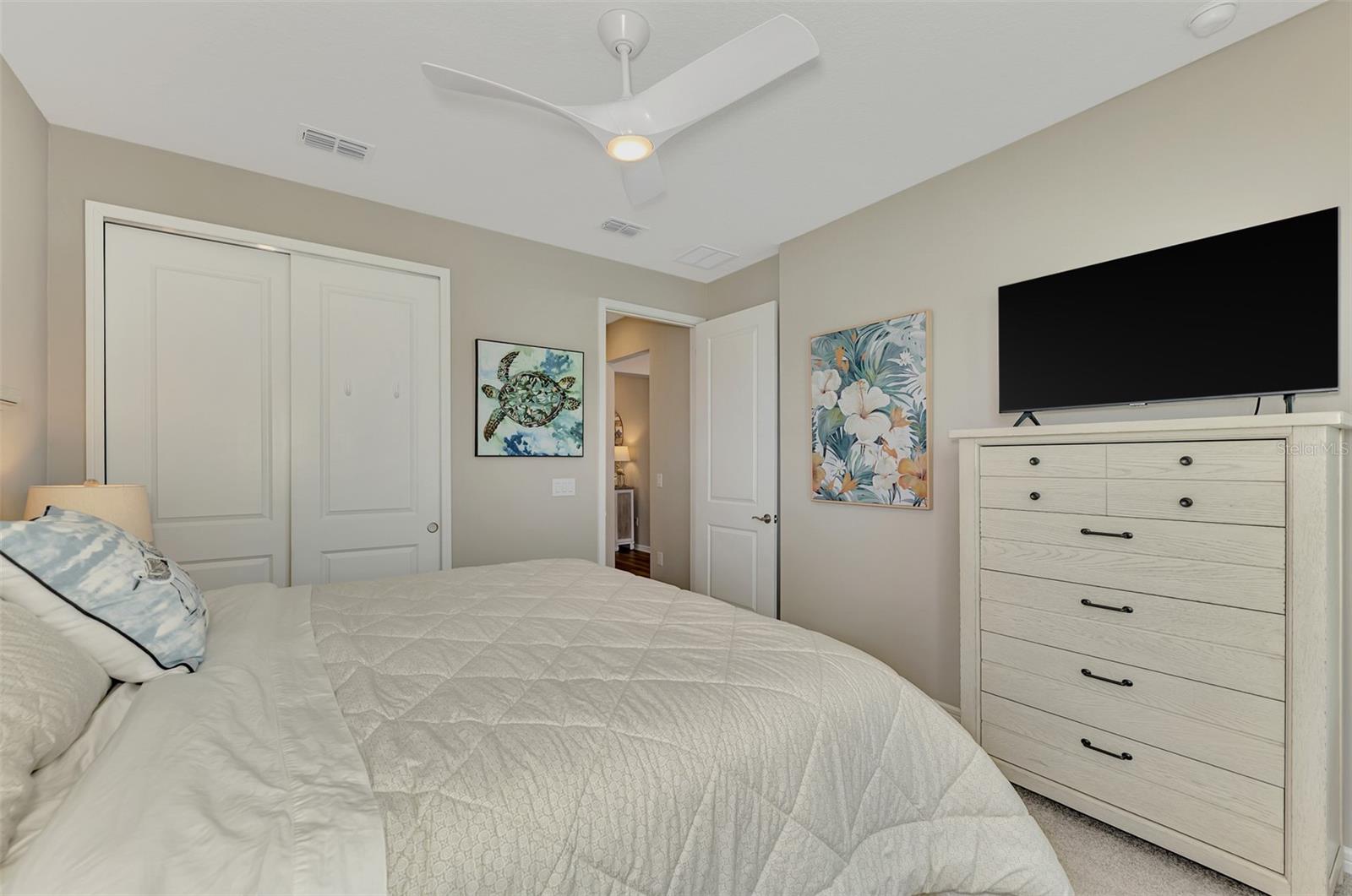 Image 40 of 94 For 9216 Barrier Coast Trail