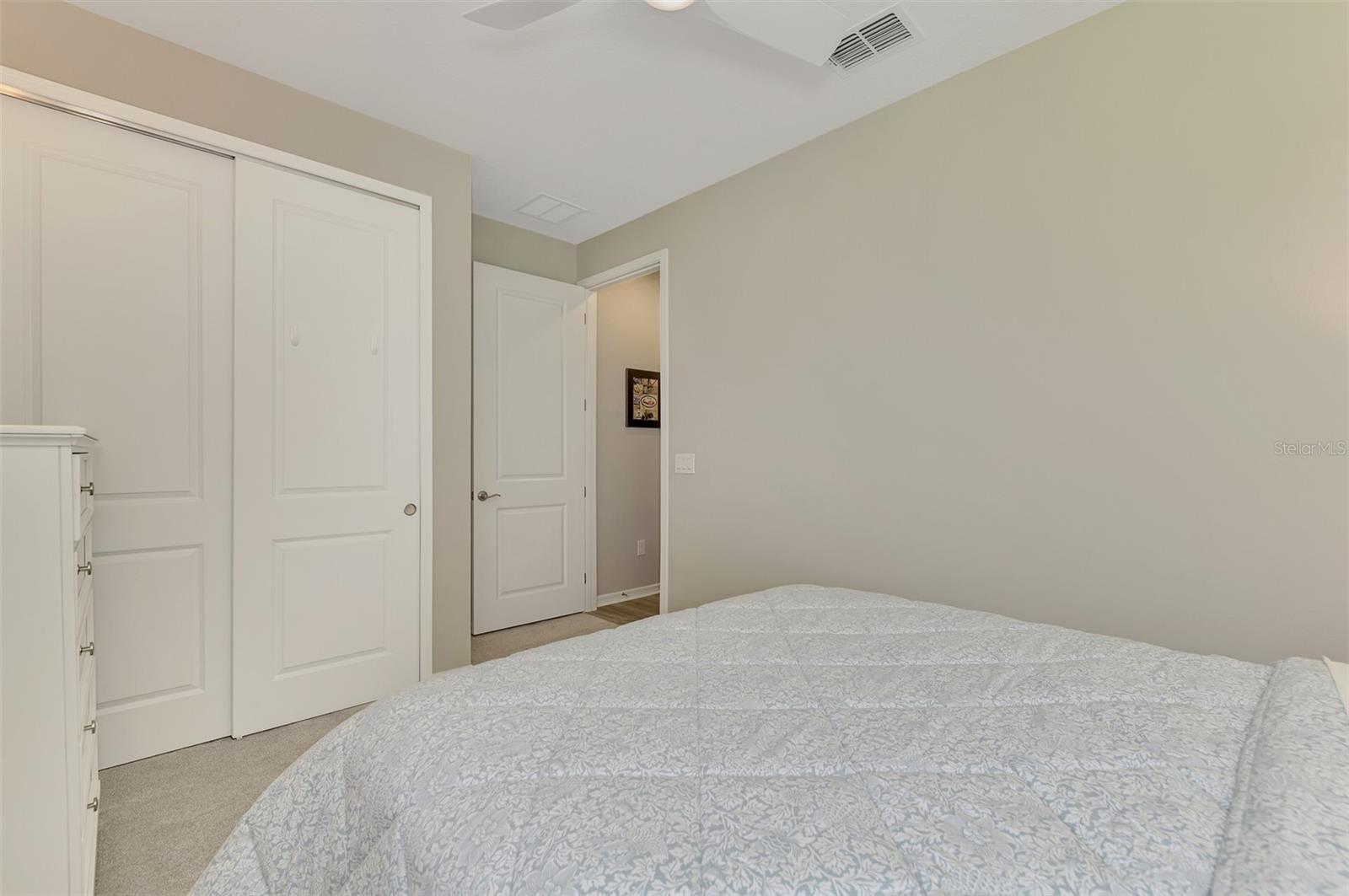 Image 43 of 94 For 9216 Barrier Coast Trail