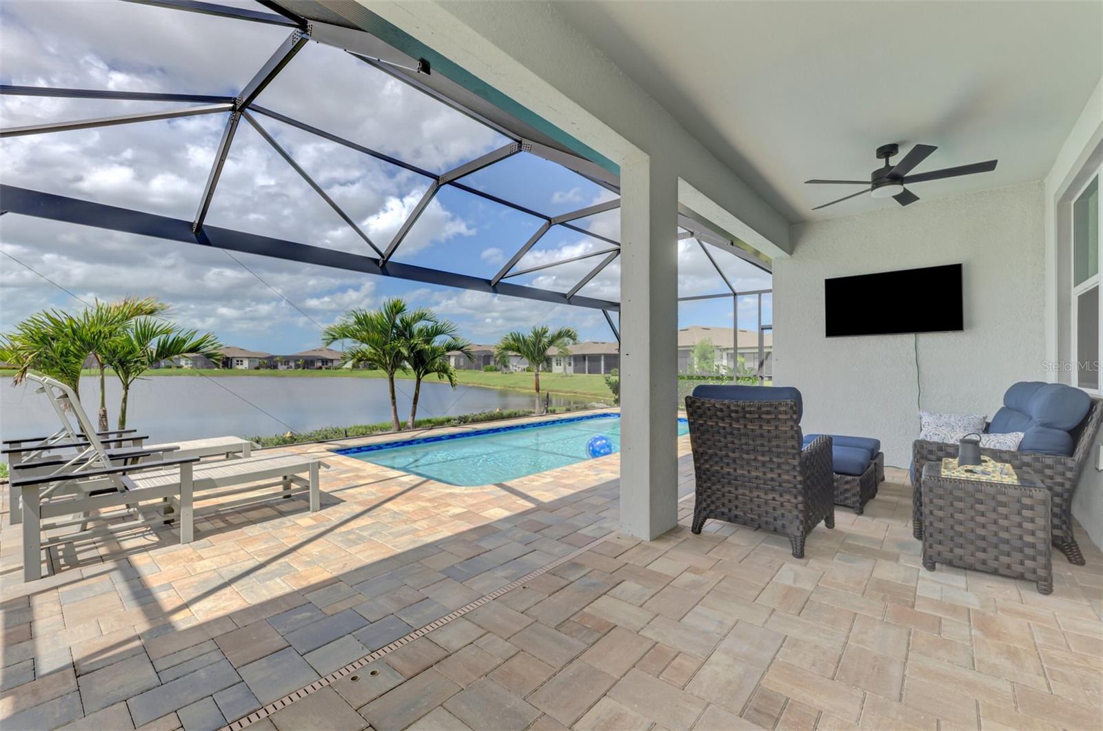 Image 47 of 94 For 9216 Barrier Coast Trail