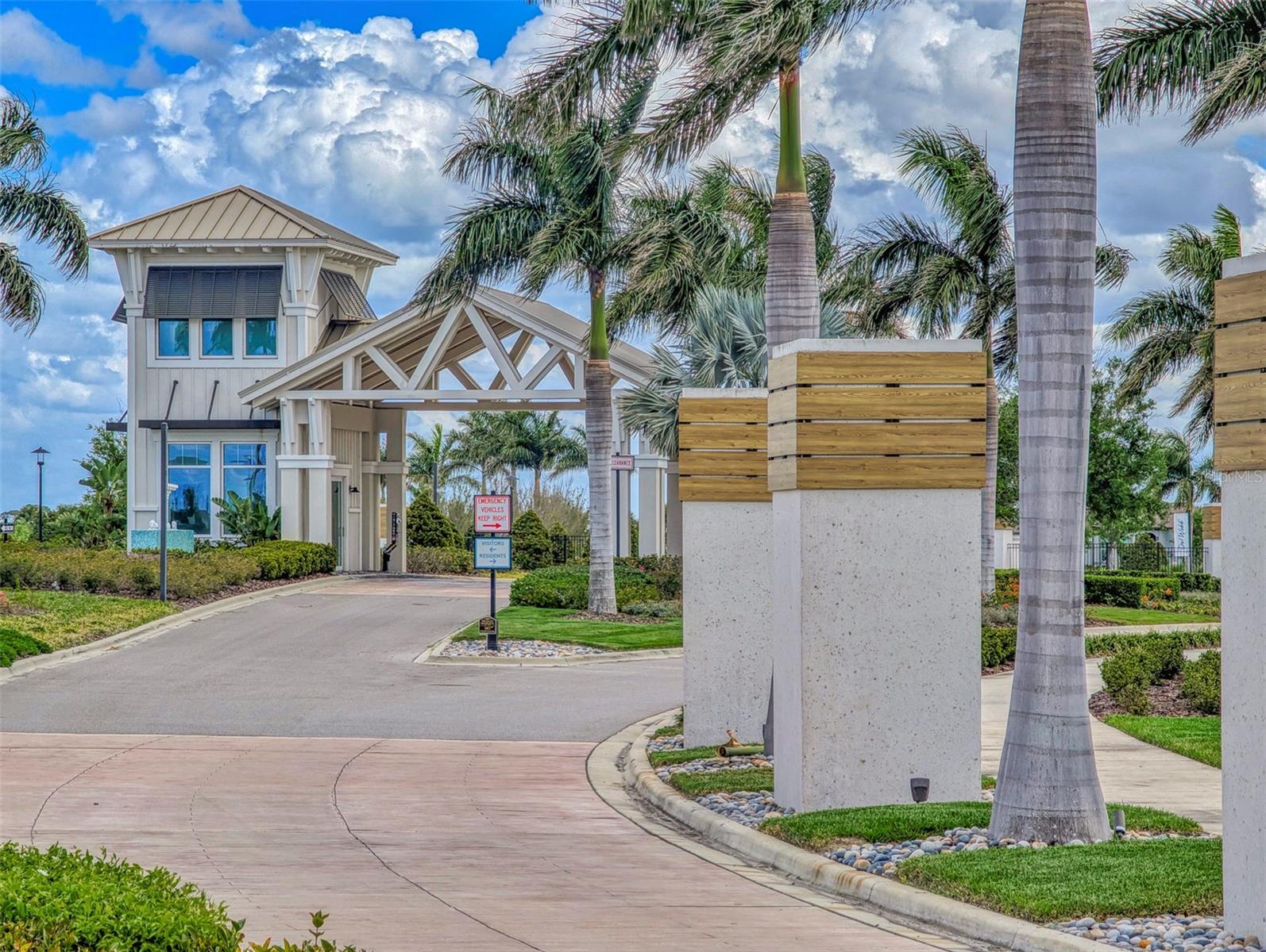 Image 60 of 94 For 9216 Barrier Coast Trail