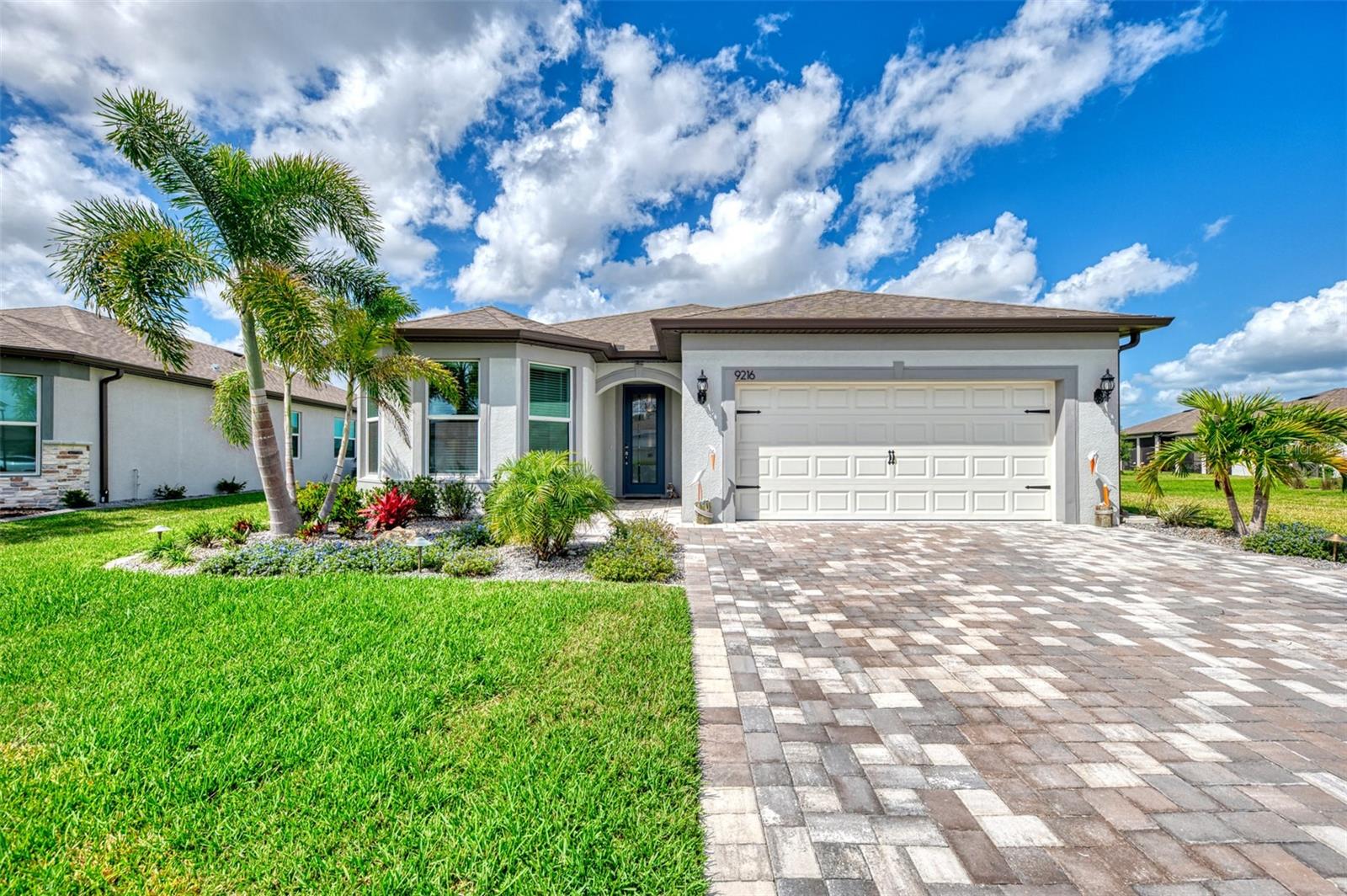 Image 7 of 94 For 9216 Barrier Coast Trail