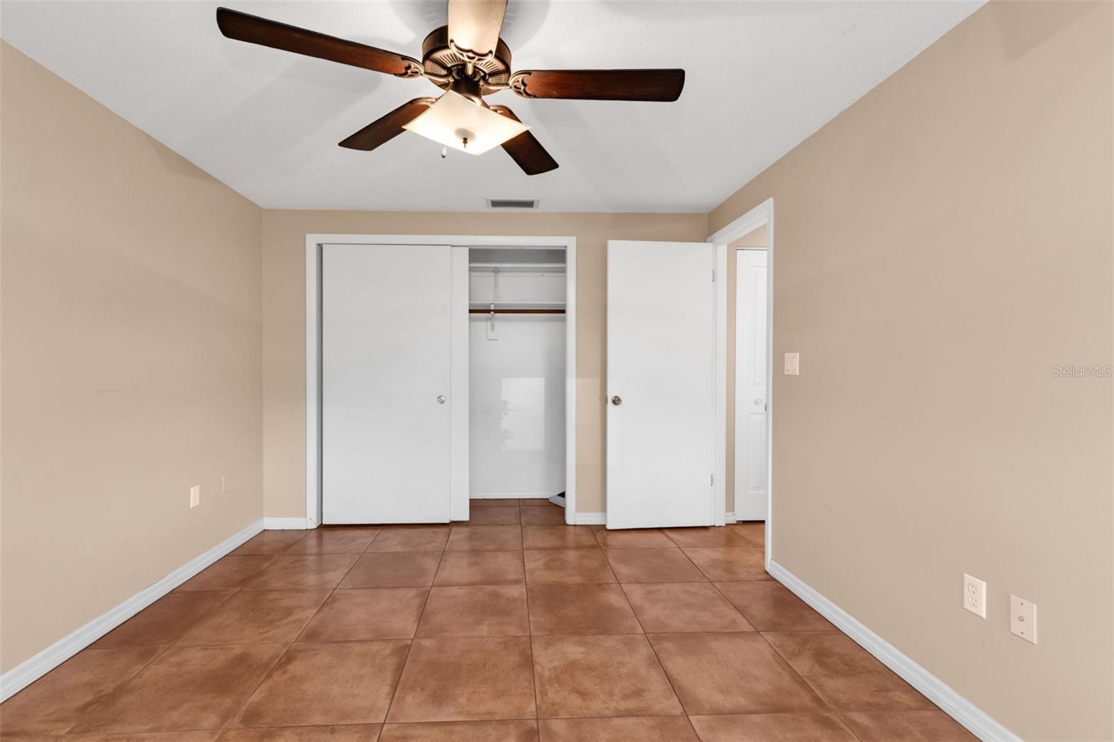 Image 13 of 25 For 1238 Waterside Lane