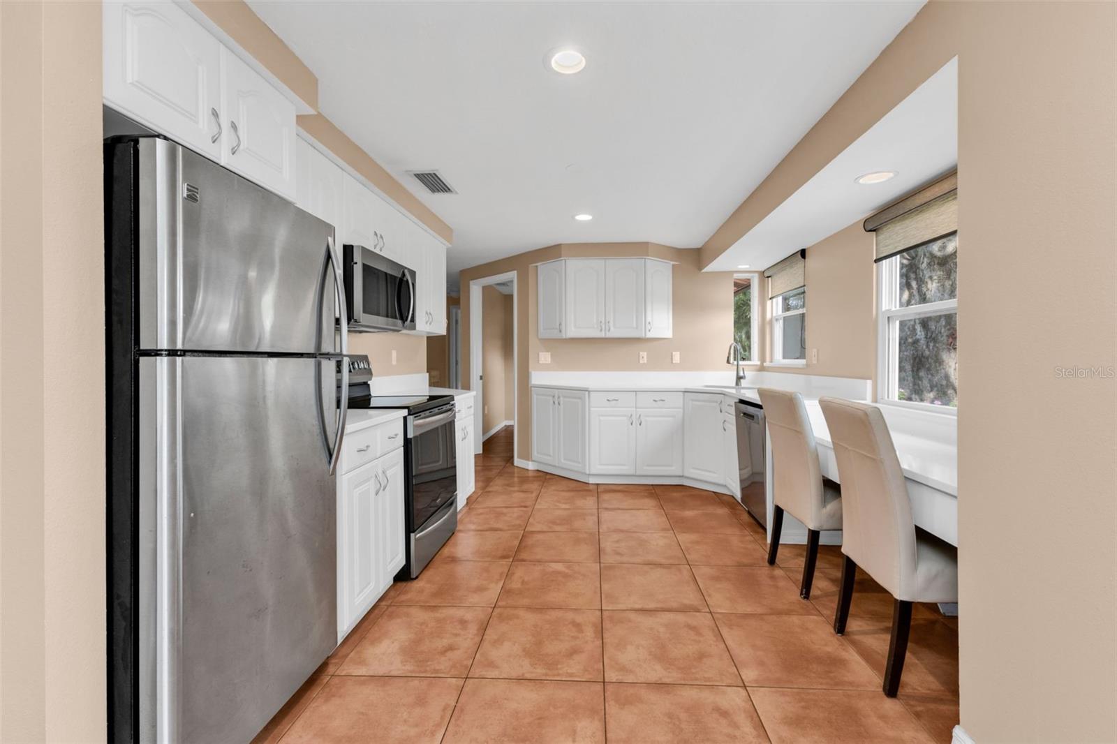 Image 9 of 25 For 1238 Waterside Lane