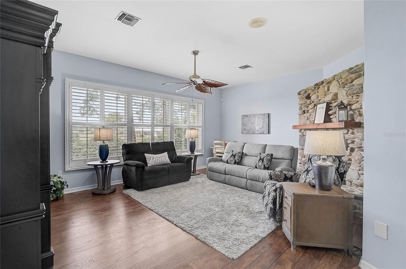 Image 17 of 52 For 5019 Bella Terra Drive