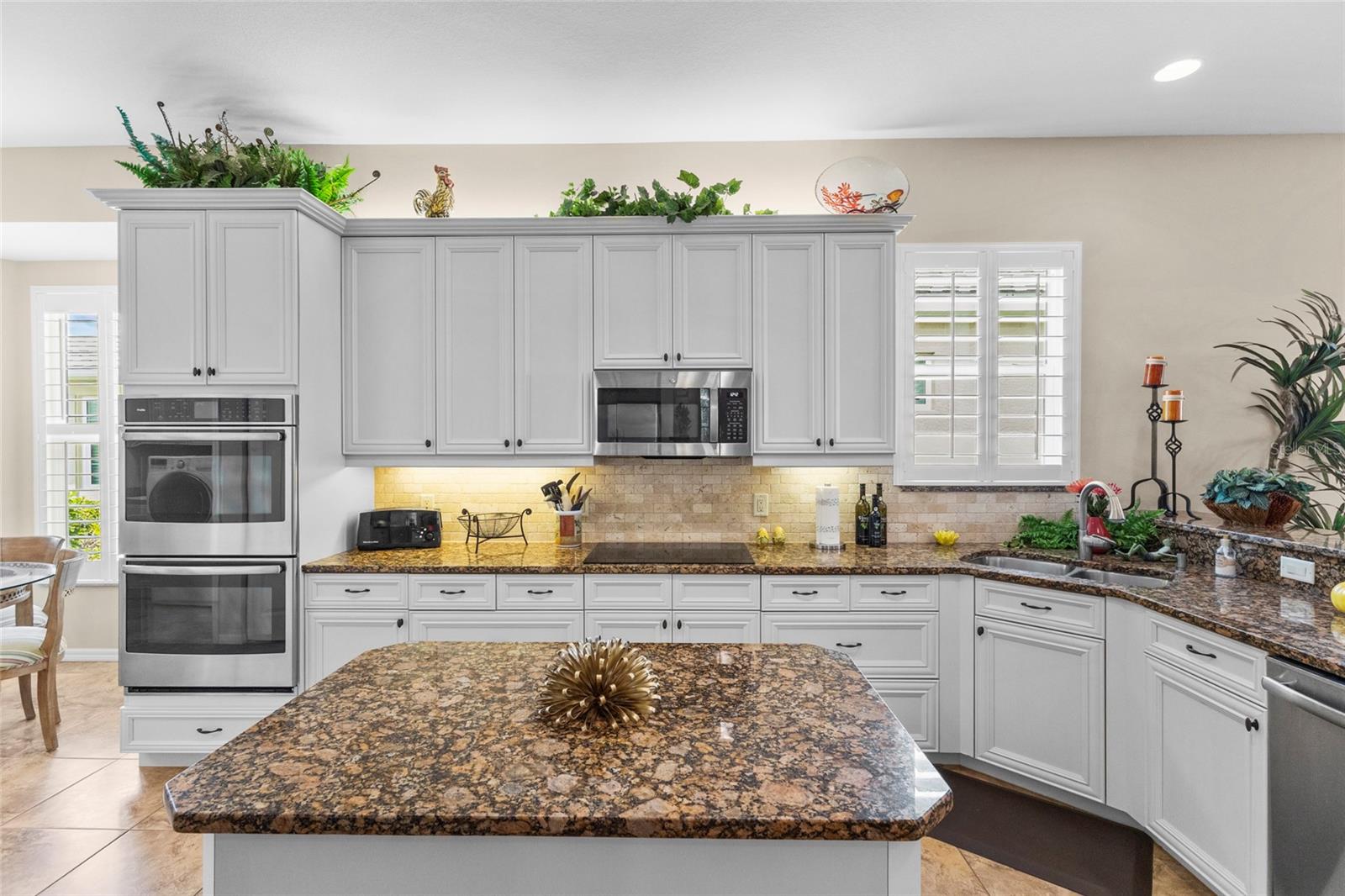 Image 17 of 67 For 11034 Barnsley Drive