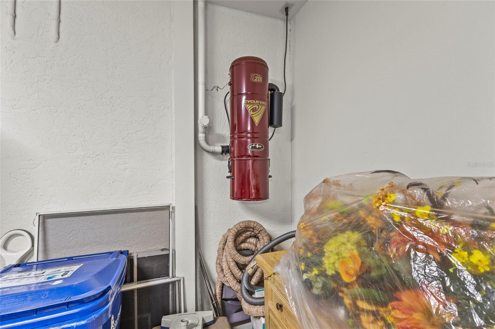 Image 39 of 67 For 11034 Barnsley Drive