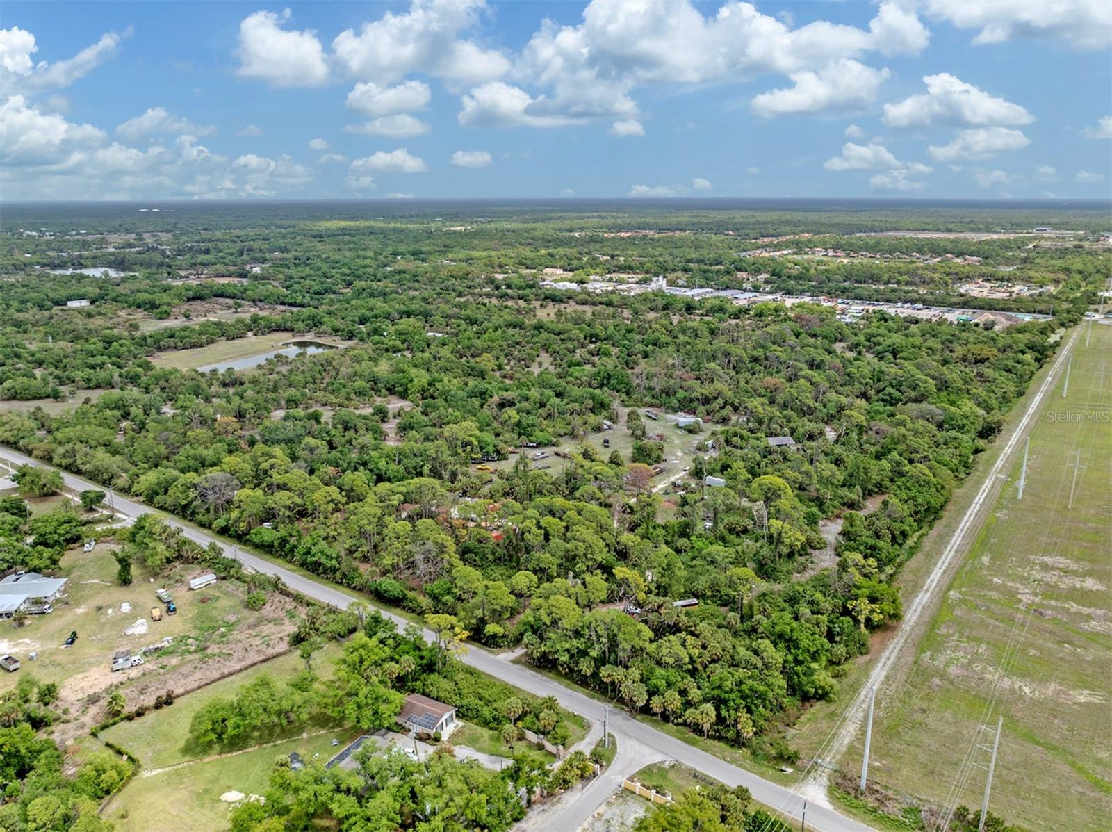 Image 3 of 59 For 400 Havana Road