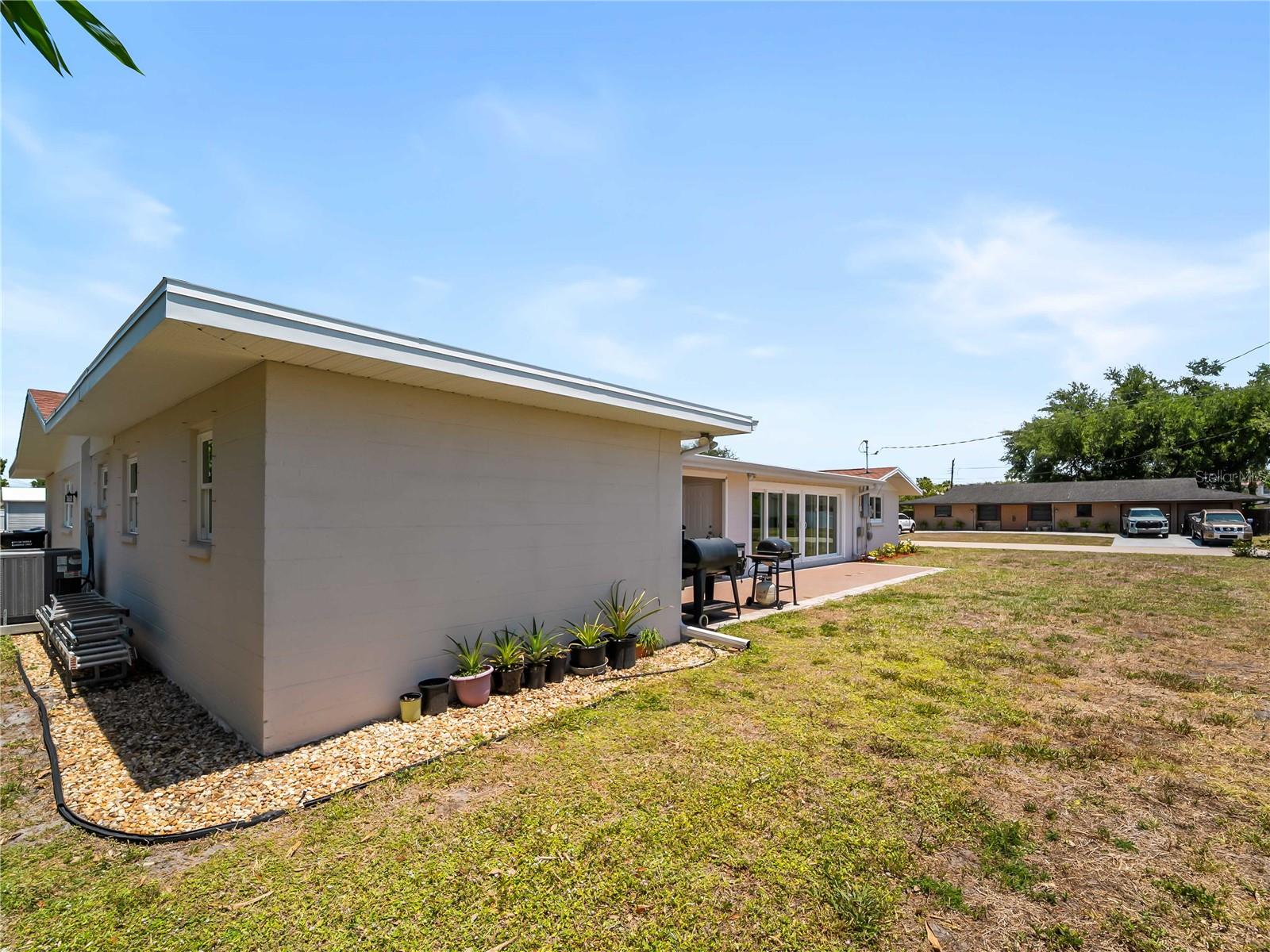 Image 45 of 52 For 1321 Fir Avenue