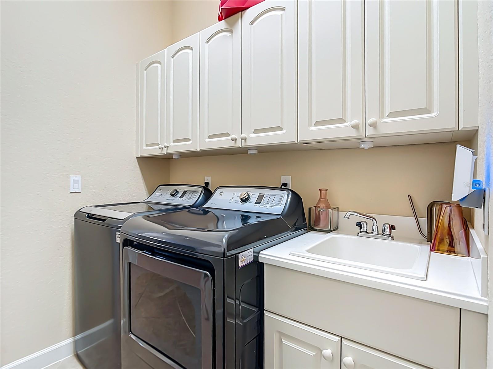 Image 34 of 59 For 114 Rimini Way