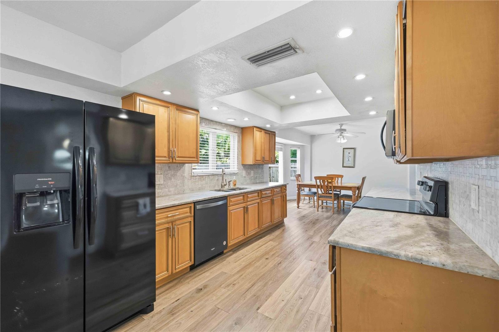 Image 11 of 52 For 17402 Billiar Avenue