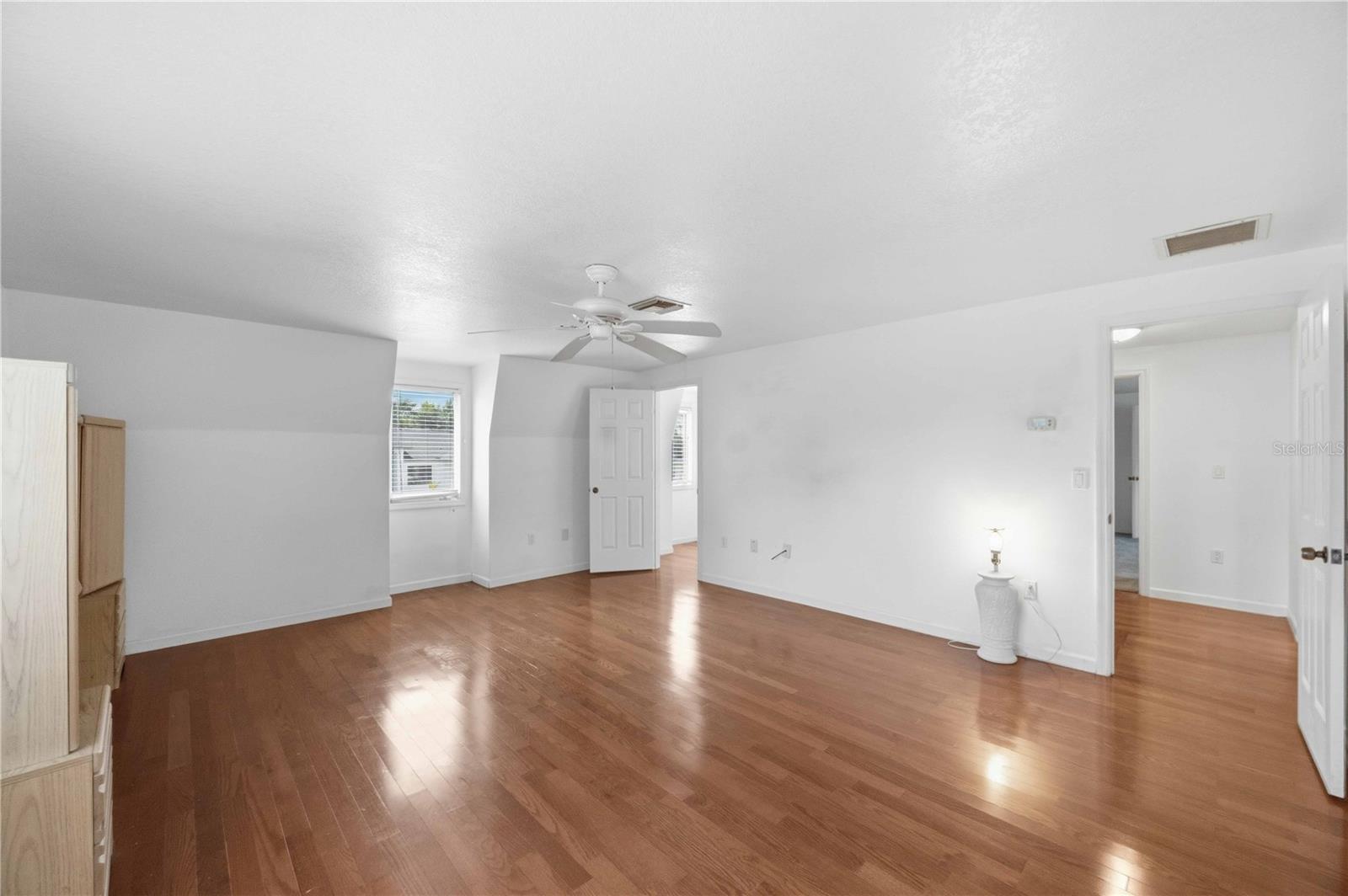 Image 24 of 52 For 17402 Billiar Avenue