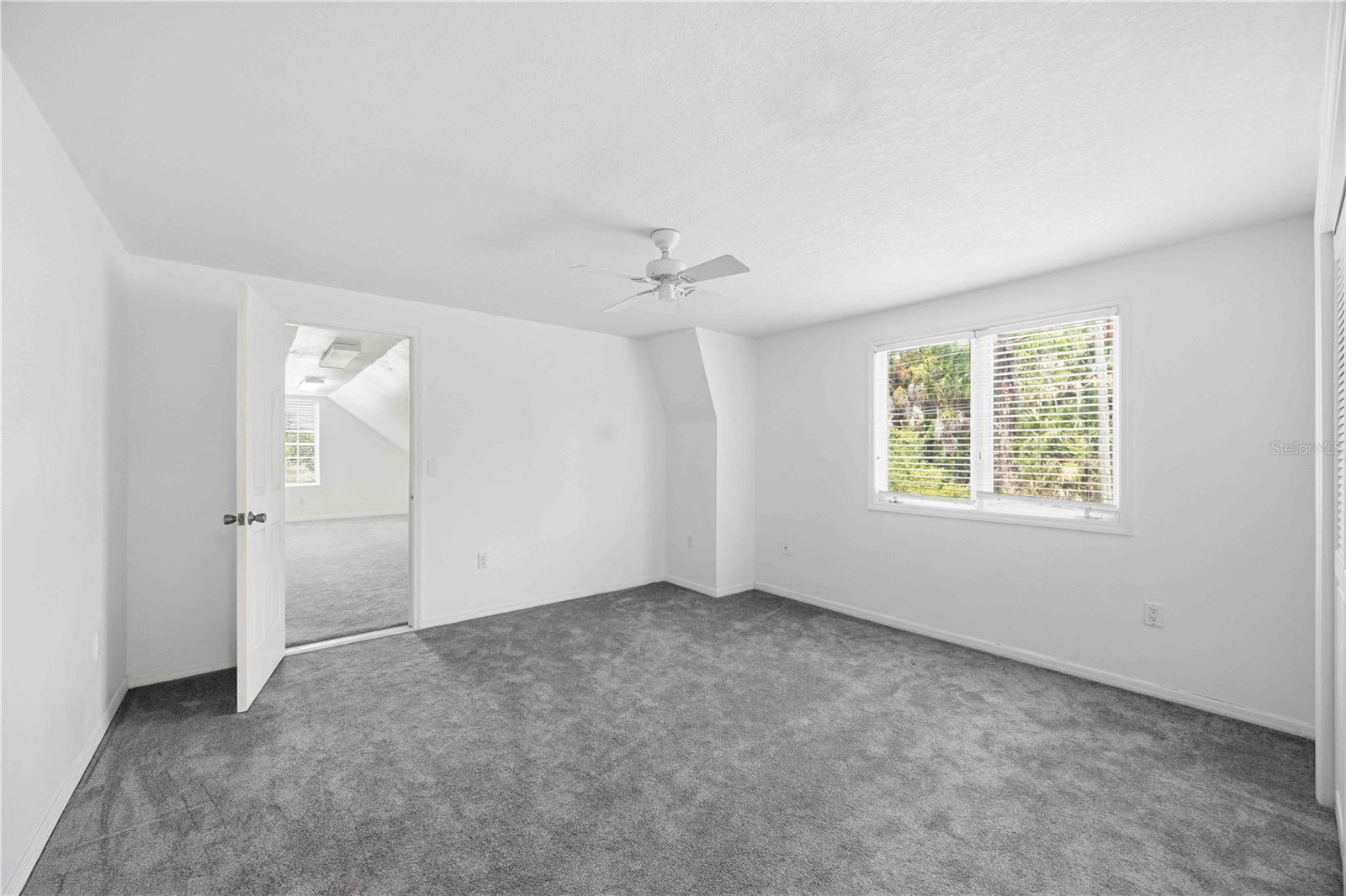 Image 33 of 52 For 17402 Billiar Avenue