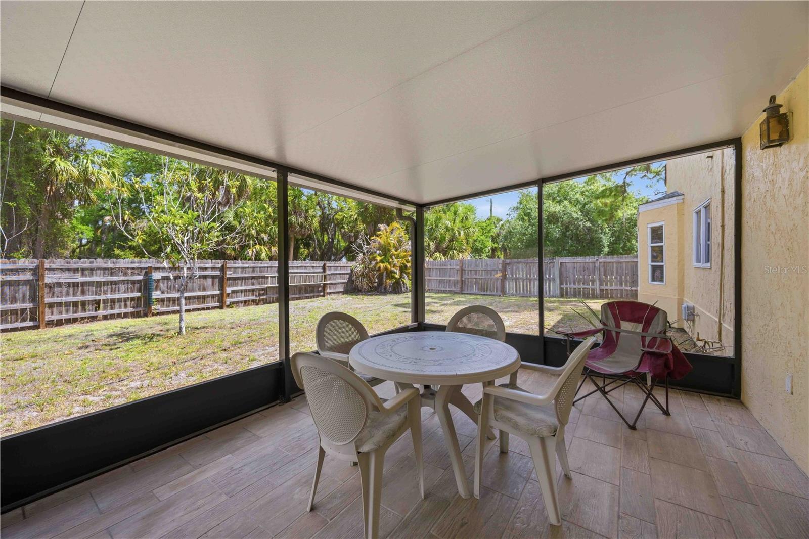 Image 5 of 52 For 17402 Billiar Avenue