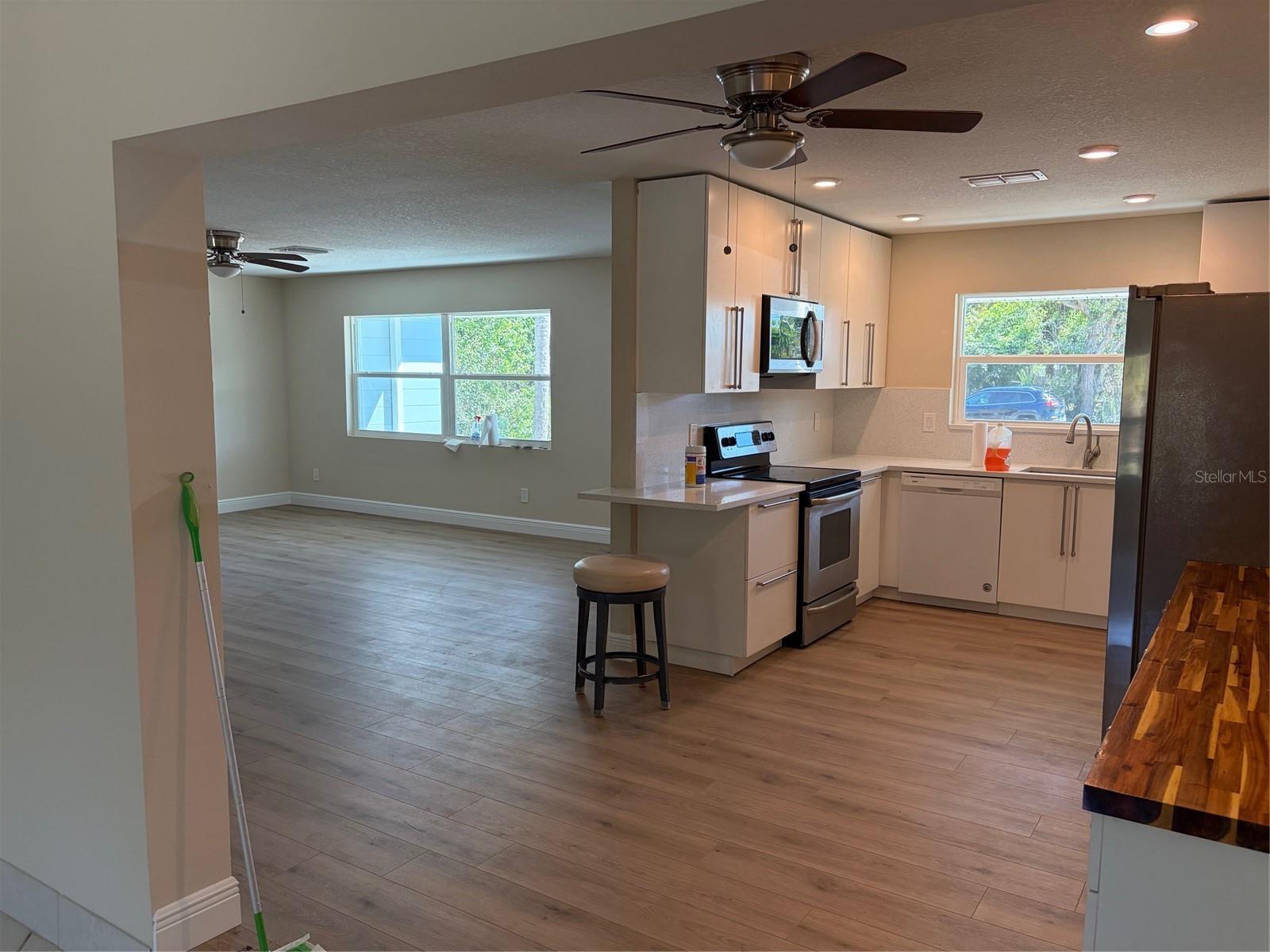 Image 10 of 17 For 201 Palmetto Road