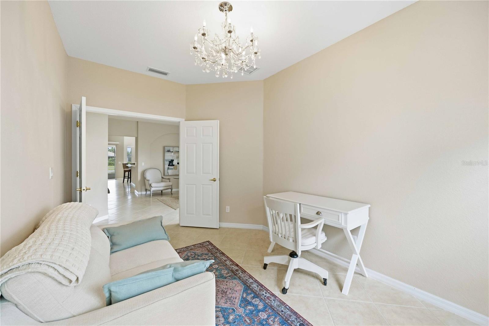 Image 11 of 78 For 1917 Scarlett Avenue