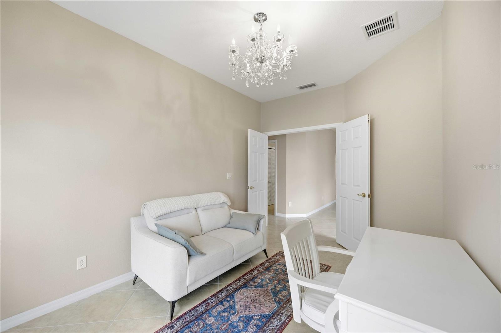 Image 12 of 78 For 1917 Scarlett Avenue