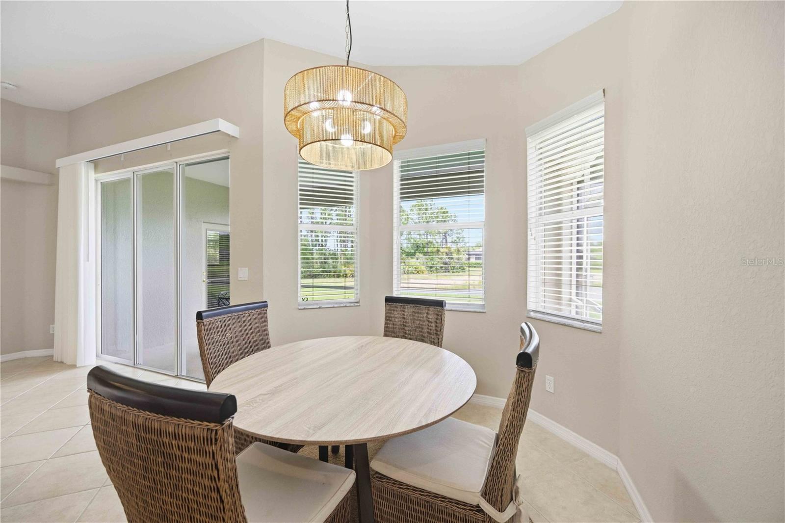 Image 23 of 78 For 1917 Scarlett Avenue